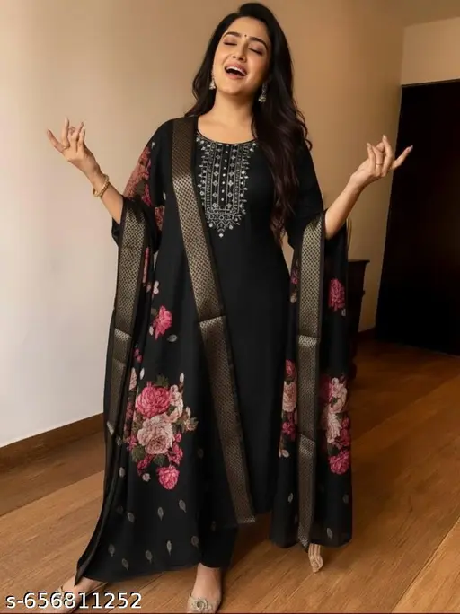 Woman's Rayon Kurti Pent With Dupatta
