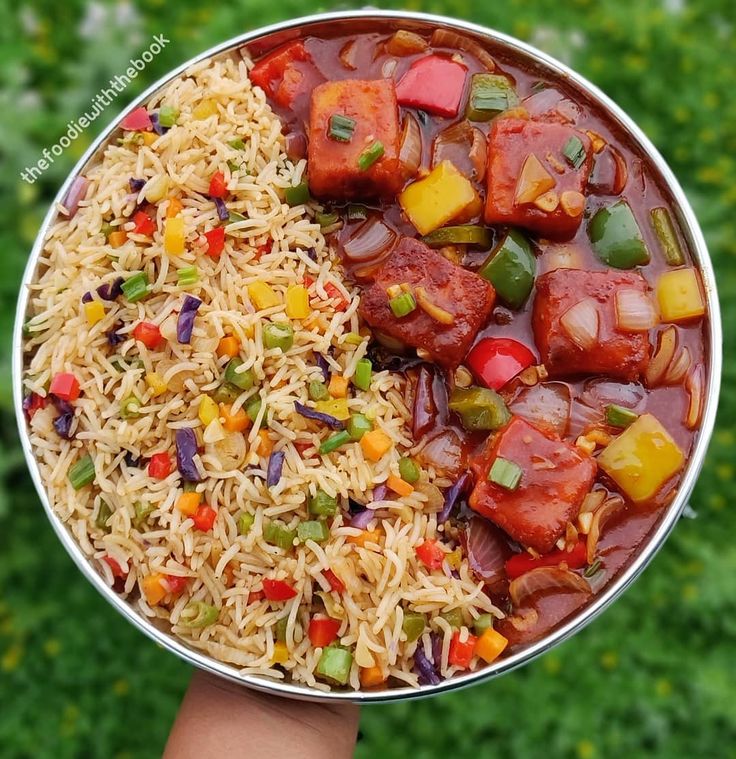 Veg Fried Rice & Chilli Paneer